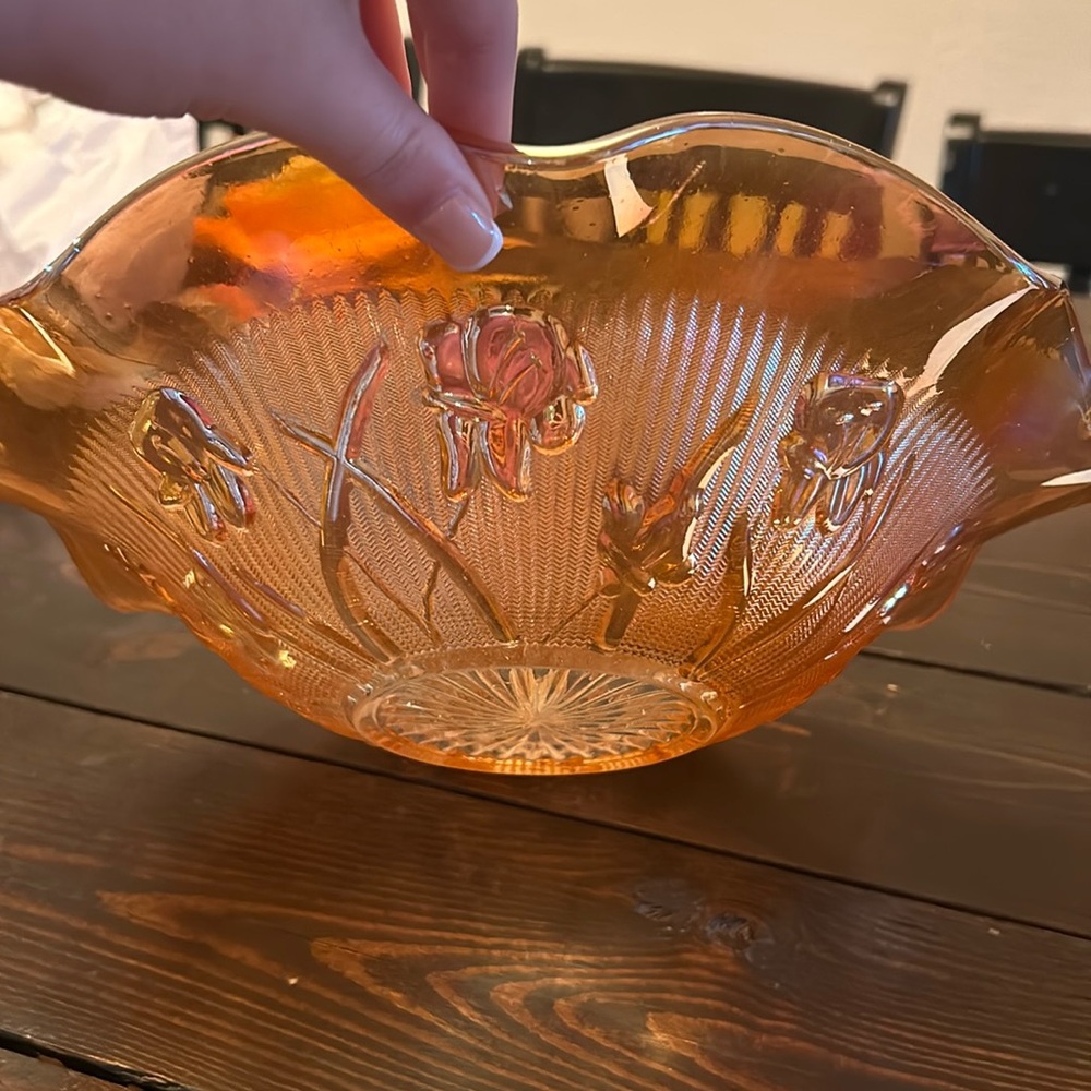 Vintage Jeanette Scalloped Bowl